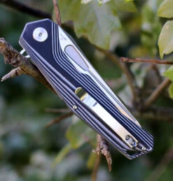 Artisan Zumwalt ATZ1808PBGC, 3.94" D2 Plain Blade, Curved Black/White G-10 Handle 7 Artisan Zumwalt ATZ1808PBGC, 3.94" D2 Plain Blade, Curved Black/White G-10 Handle -The Knife Shop 1808pbgc.3 65425.1566586026