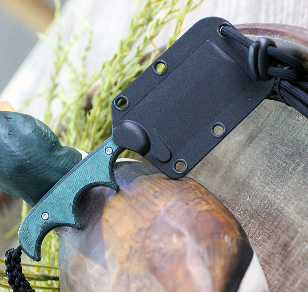 CRKT Minimalist Cleaver, 2.131" 5Cr15MoV Bead Blast Blade, Polised Rasin Infused Fiber Handle 4 CRKT Minimalist Cleaver, 2.131" 5Cr15MoV Bead Blast Blade, Polised Rasin Infused Fiber Handle - Image 4