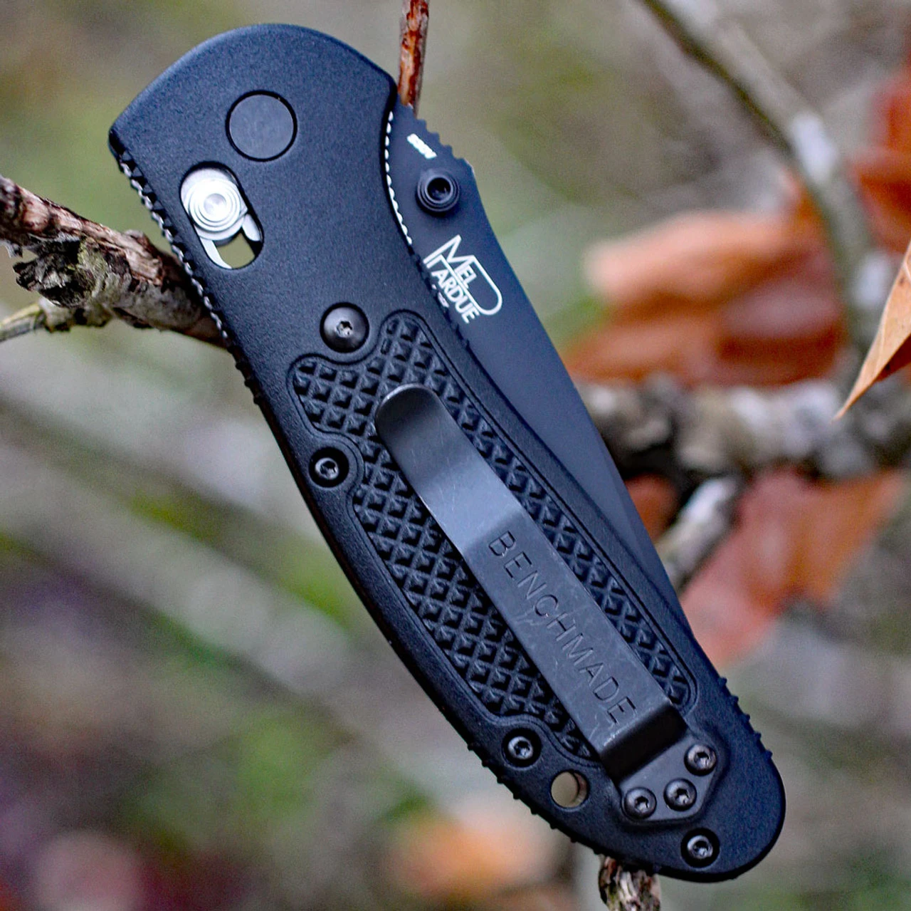 Benchmade Griptilian 551BK-S30V, 3.45" S30V Drop Point Plain Black Blade, Black Noryl GTX Handle 4 Benchmade Griptilian 551BK-S30V, 3.45" S30V Drop Point Plain Black Blade, Black Noryl GTX Handle - Image 4