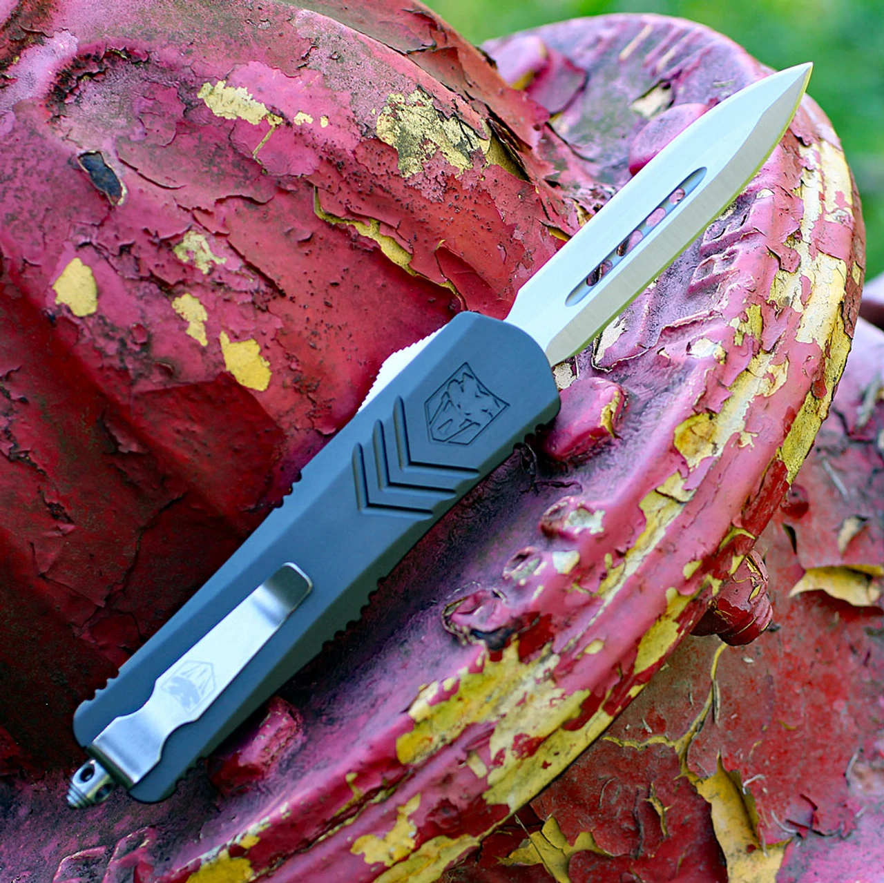 CobraTec Knives MGYFS-XMDAGNS Medium FS-X Grey, 3.0" D2 Steel Dagger Blade, CNC Aviation Aluminum Handle 2 CobraTec Knives MGYFS-XMDAGNS Medium FS-X Grey, 3.0" D2 Steel Dagger Blade, CNC Aviation Aluminum Handle - Image 2