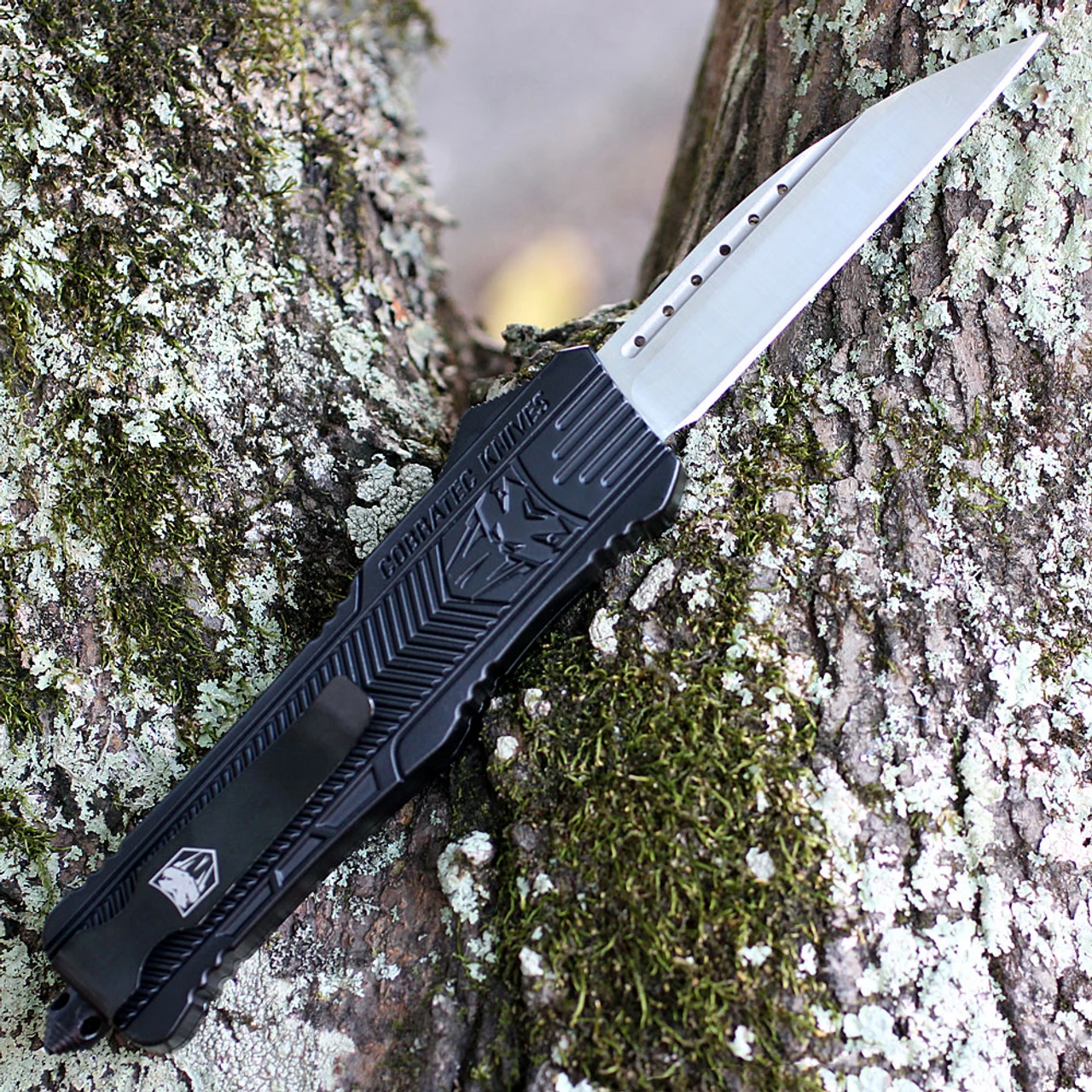 CobraTec Large CTK-1 Black (3.75" D2 Wharncliffe) LBCTK-1LWNS 2 CobraTec Large CTK-1 Black (3.75" D2 Wharncliffe) LBCTK-1LWNS - Image 2