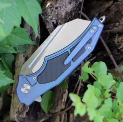 Artisan Apache ATZ1813GBUM, 3.82" M390 Plain Blade, Blue Titanium/Carbon Fiber Handle 6 Artisan Apache ATZ1813GBUM, 3.82" M390 Plain Blade, Blue Titanium/Carbon Fiber Handle -The Knife Shop image 89294.1572972869